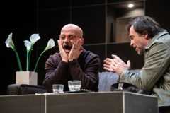 Albeeho mysl je myslí šachového génia