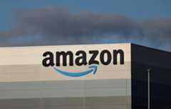 Amazon îòìåíèë çàêàçû íà òîâàðû èç Êèòàÿ íà ôîíå ïîøëèí Òðàìïà
