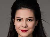 Пелин Абай фотографии