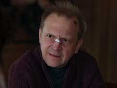 Тимофея Трибунцева подозревают в убийстве провинциальной актрисы в трейлере иронического детектива «Подслушано в Рыбинске»