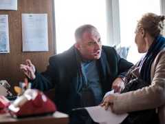 Николай Фоменко спасает дочь от боевиков