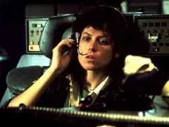 Сигурни Уивер может вернуться к роли Эллен Рипли