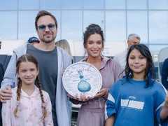 Ксения Бородина и Алексей Чадов стали семьей в романтической комедии «За любовь»