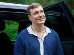 Звезда боевиков Евгений Цыганов станет человеком, который смеется