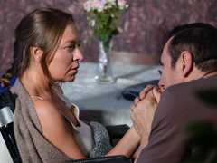 В линейке премьер на «Dомашнем» покажут мелодрамы с Виолеттой Давыдовской, Яной Чигир и Серафимой Низовской