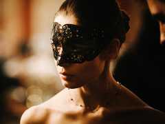 «Мы все делали вместе, а танцевать ты пошел один»: Юлия Снигирь в трейлере сериала «Танго на осколках»