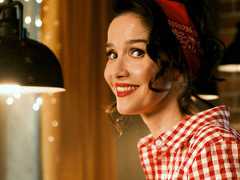 «Детские мечты — именно то, что нужно взрослым»: Наталия Орейро и Антон Филипенко в трейлере «Письма Деду Морозу»