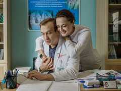 Виктория Толстоганова, Михаил Тройник и Ангелина Поплавская поработают врачами в «Отделении»