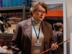 Советский педагог Мария Аронова устраивается математичкой в элитную школу в тизер-трейлере «Олдскула»