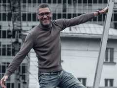 Павел Харланчук: «Люди хотят нравиться и быть любимыми, а актеры – вдвойне»