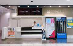 手荷物一時預かり（多機能サービスカウンター）