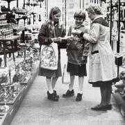 Looking for Christmas gift ideas at Mercer's on Northgate, Blackburn, in December 1985