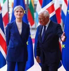 Islandia vira hacia Europa