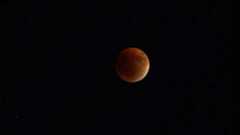 Lunar eclipse captivates Lebanon: watch the stunning video
