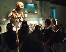 Pic 8: Students meet Mictlantecuhtli, Templo Mayor Museum