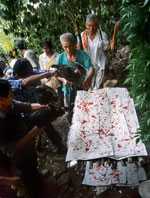 Pic 16: The Nahua make a blood sacrifice to cloud spirits.