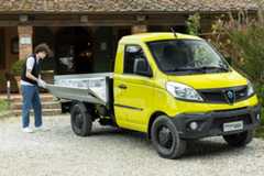 Piaggio Porter NPE: il veicolo commerciale elettrico compatto con fino a 1.050 kg di portata [FOTO]