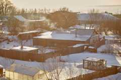 Пока дача спит под снегом