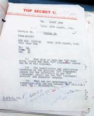 An intercepted encoded telegram sent from Moscow to the CPC on August 10, 1945, inquiring into the situation in Yan’an. (HW/17/42, UK National Archives, Kew, London)