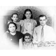 old photograph of family in mexico