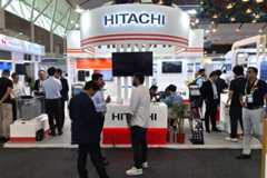 半導体産業の展示会「セミコン・インディア2025」（９月２～４日）で設けた日立ハイテクなどのブース＝９月、インドの首都ニューデリー（ＮＮＡ撮影）