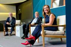 Nobel Prize 62 baja.jpg