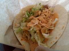 ワンコと江の島散歩、最後はタコスで乾杯