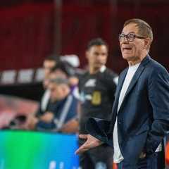 Las picantes declaraciones de Holan por el título de Central: "Les debe romper los huevos porque somos del Interior"