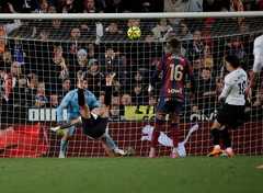Video: el golazo de chilena del Valencia