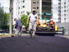 Prefeitura realiza manutenção asfáltica na Avenida Sete de Setembro