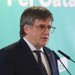 Carles Puigdemont en la seva compareixença d'aquest dilluns a Perpinyà per desgranar les raons de la ruptura de Junts amb el PSOE.