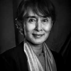 aung san suu kyi