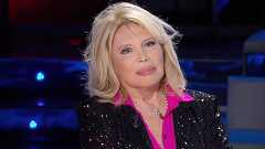 "Solo tu": Amanda Lear a "Obbligo a Verità" - Obbligo o Verità - 31/03/2025 - RaiPlay