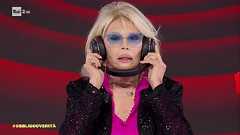 "Dancing Queen" con Amanda Lear - Obbligo o Verità - 31/03/2025 - RaiPlay