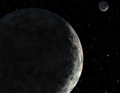 Die künstlerische Darstellung zeigt links einen runden, grauen Himmelskörper ohne Atmosphäre: Dabei handelt es sich um den Zwergplaneten Eris. Rechts oben im Bild ist ein kleinerer grauer Himmelskörper, der den Eris-Mond Dysnomia darstellen soll. In der griechischen Mythologie ist Eris die Göttin der Zwietracht und des Streits. Der nach ihr benannte Zwergplanet trägt diesen Namen wohlverdient: Denn seine Entdeckung hat mit dazu geführt, dass Pluto im Jahr 2006 seinen Status als neunter Planet in unserem Sonnensystem verlor und zum Zwergplaneten degradiert wurde. Bild: NASA/JPL-Caltech