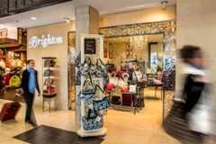 Brighton store exterior in the airport.