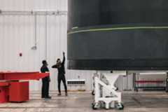 Large scale carbon composite structures for Neutron