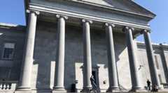 sample caption sample caption