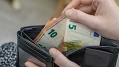 The growing reliance on subscription models and other new-school financial payments underscores the urgent need for robust financial literacy education. Photo: Getty Images