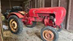Transition years students at a school in Ballymahon are restoring this vintage Porsche tractor Transition years students at a school in Ballymahon are restoring this vintage Porsche tractor