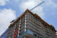 Construction on the Andia tower in late June. (Alejandro Tamayo / The San Diego Union-Tribune)