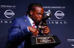 derrick-henry-wins-heisman-inset.jpg