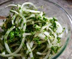Onion and Parsley Salad
