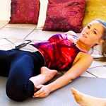 【12分間ストレッチメニュー】脚を前後に広げる前後開脚ができるようになる為の柔軟性アップ法