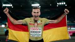 Bebendorf jubelt: EM-Bronze in CR7-Unterhose