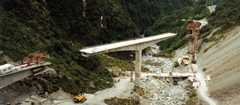Building the viaduct over Ōtira gorge