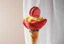 The flower-shaped petal gelato