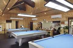 Billiards＆Cafēs T's bas(鳴門市)　初心者からプロまで大歓迎、気軽に楽しめるビリヤード場