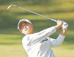 鈴木愛は1打差2位　堀琴音は36位　ゴルフ・ツアー選手権リコー杯第2日