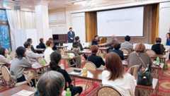 手洗い･カスハラ学ぶ